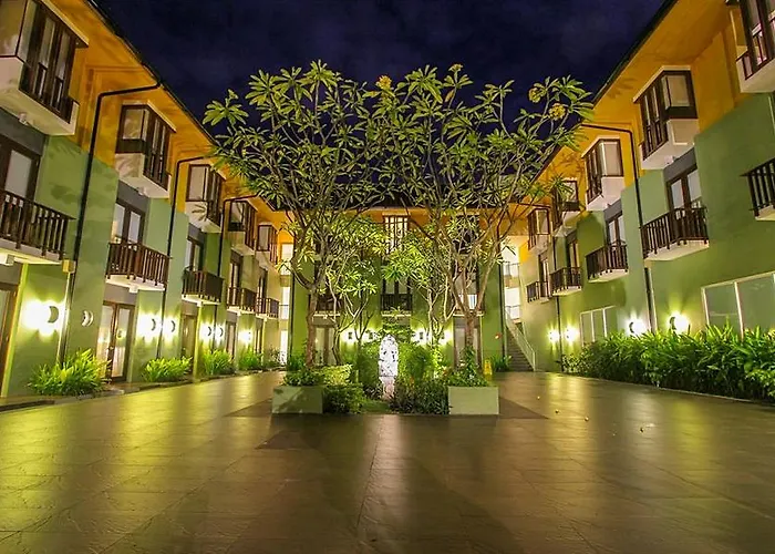 Hotel Harris Tuban Bali 4*