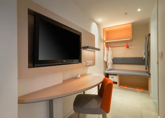 Hotel Harris Tuban Bali